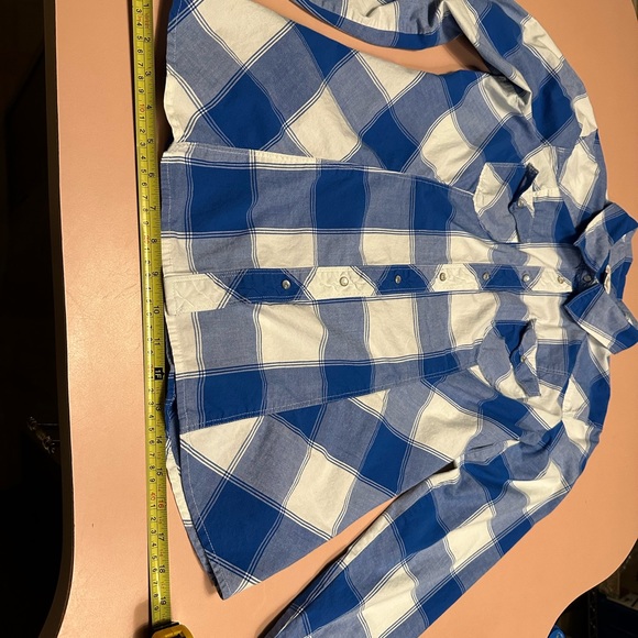 CLOSET CLEARANCE! Guess plaid button down - Picture 8 of 10